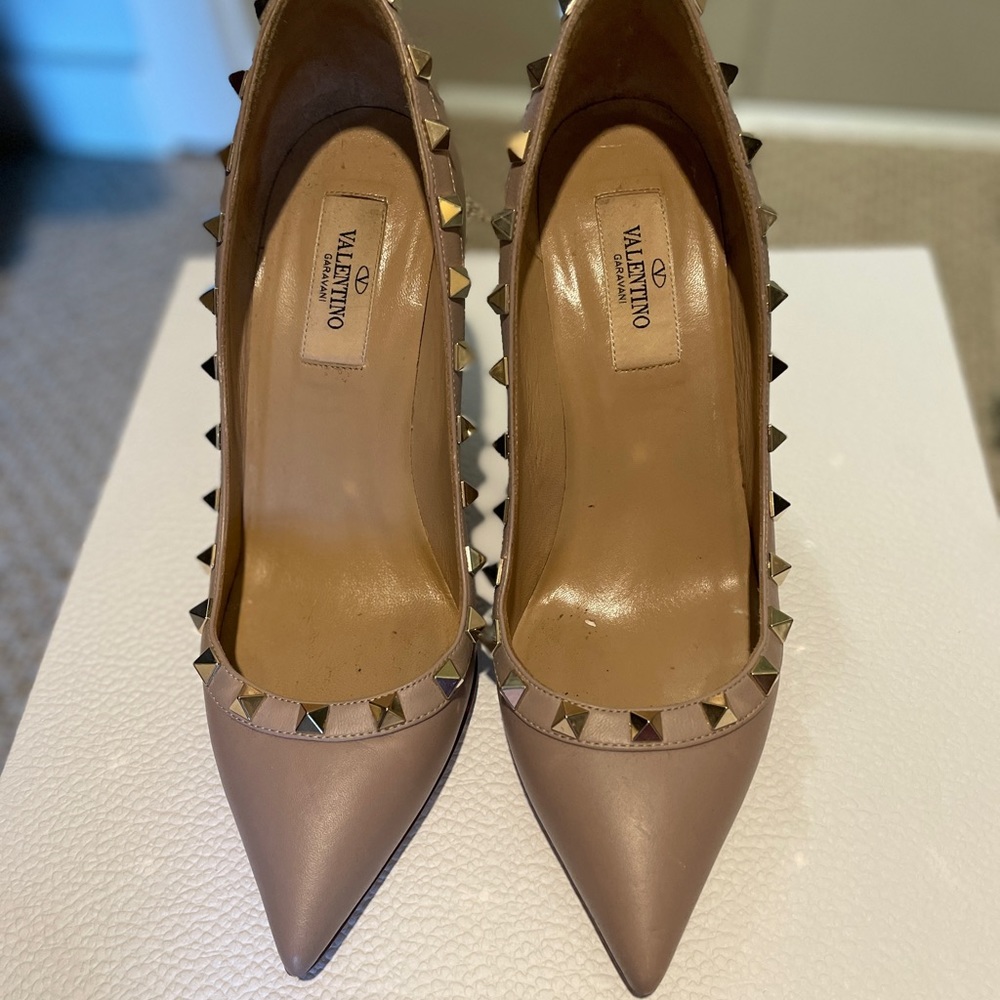 Valentino Pumps
